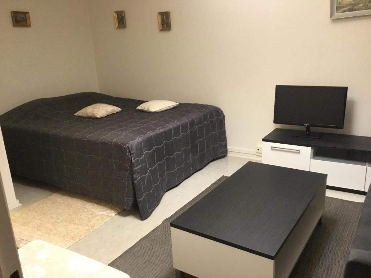 Ferienwohnung Yksio Uudenmaankatu Hyvinkää Exterior foto