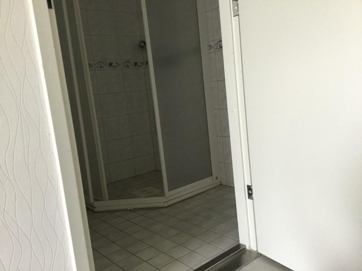 Ferienwohnung Yksio Uudenmaankatu Hyvinkää Exterior foto